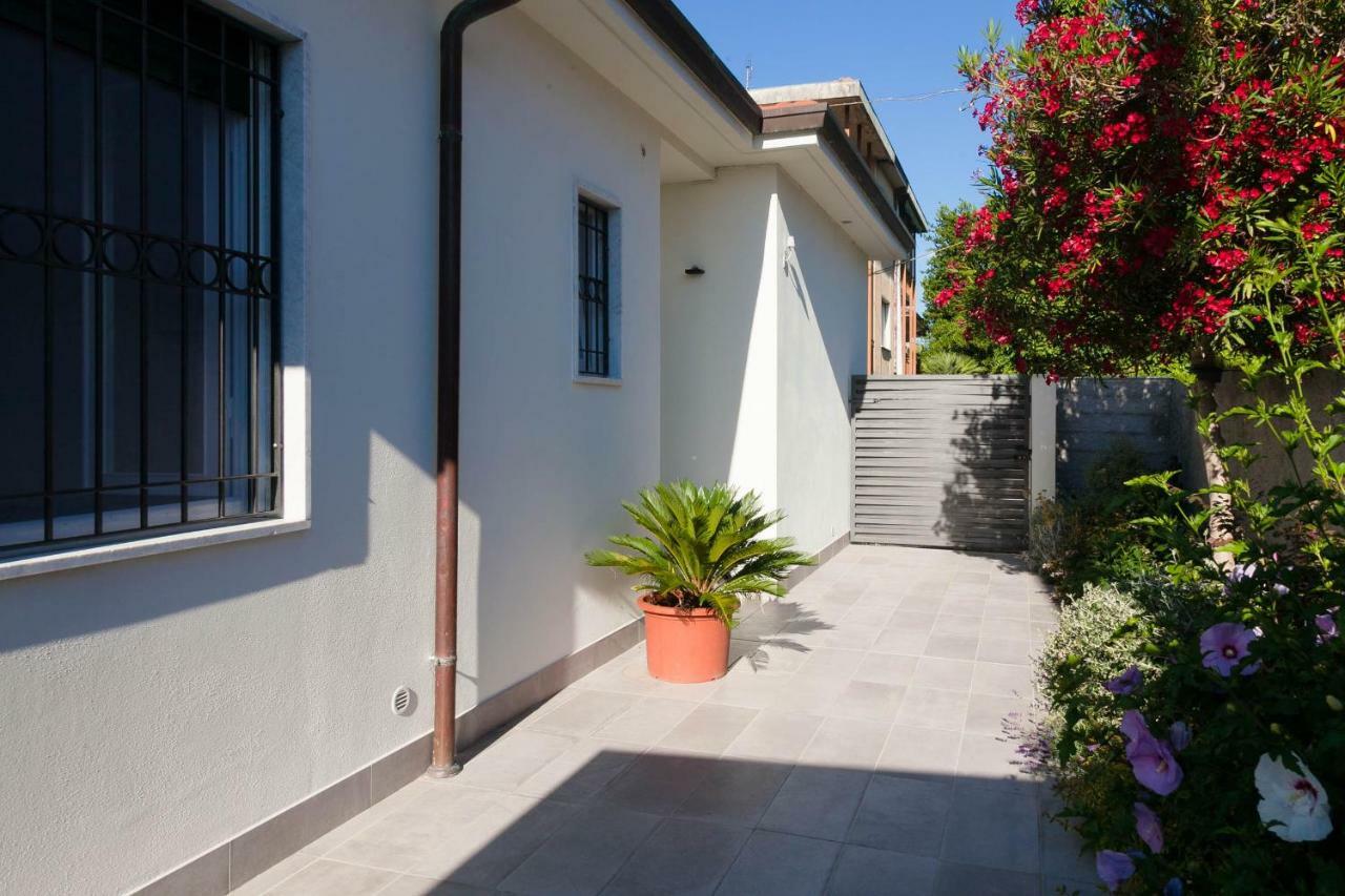 Flora Home Marina Di Carrara Exterior foto